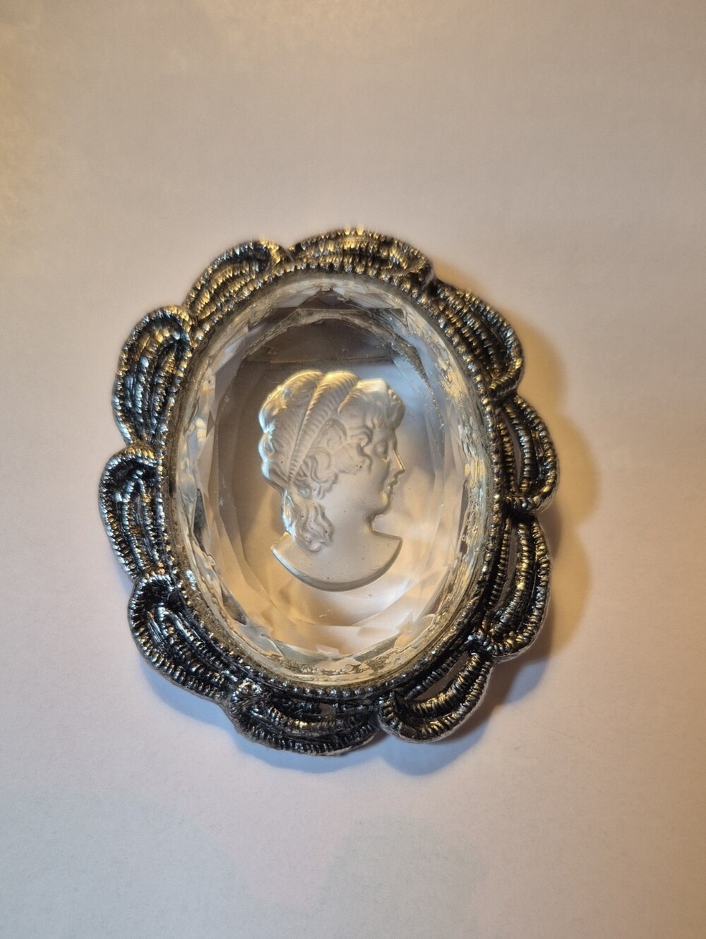 Vintage Intaglio Glass Cameo Pendant Brooch